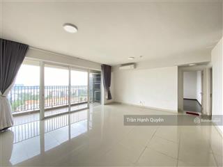 Tìm mua 3pn diện tích lớn 136m2  chỉ 11 tỷ  ban công siêu lớn view rộng hướng đông nam