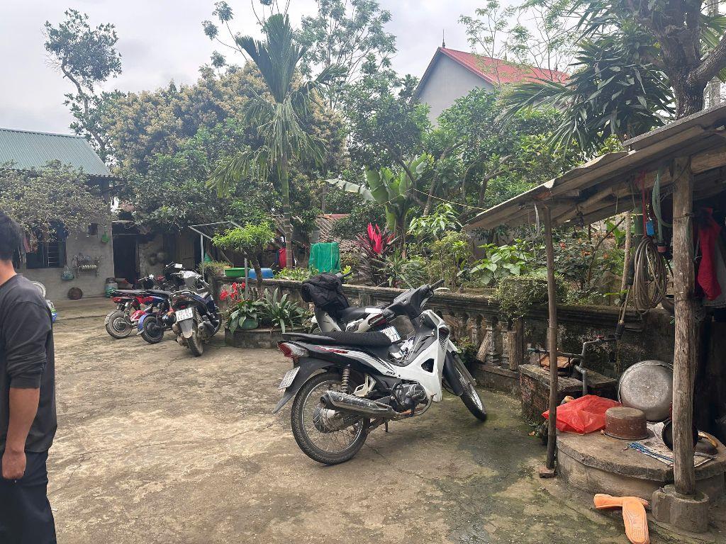 bán đất thổ cư trong dân xã Phú Cát diện tích 200 m2 có 100 m2 thổ cư 