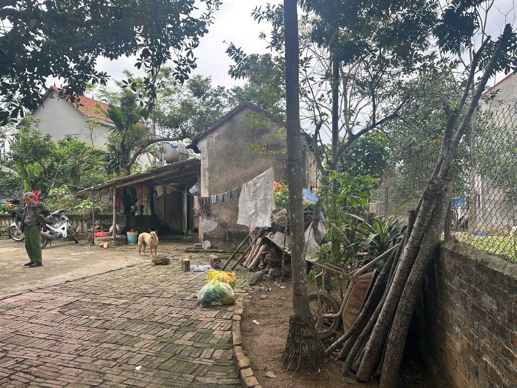 bán đất thổ cư trong dân xã Phú Cát diện tích 200 m2 có 100 m2 thổ cư 