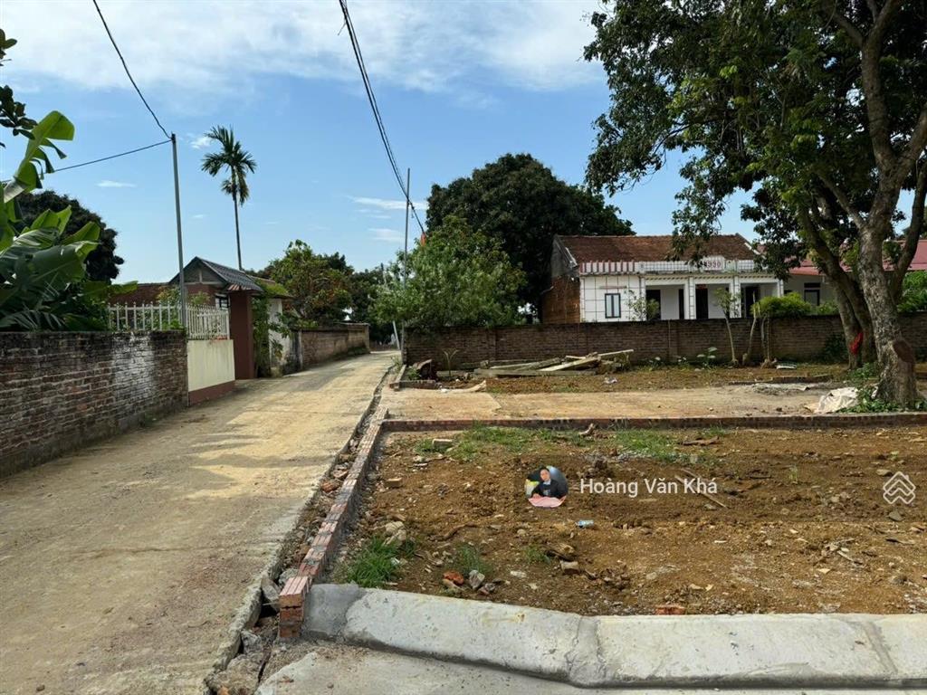 Bán đất nền tại phú cát, hà nội, 18,5 triệu / m2, 100 m2 toàn bộ đất ở, em còn 8 lô nữa