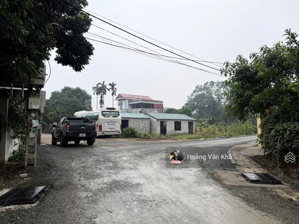 Bán đất mặt trục chính kinh doanh tốt trục asphalt liên thôn toàn bộ là đất ở tại hoà lạc