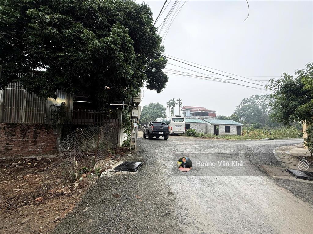 Bán đất mặt trục chính kinh doanh tốt trục asphalt liên thôn toàn bộ là đất ở tại hoà lạc