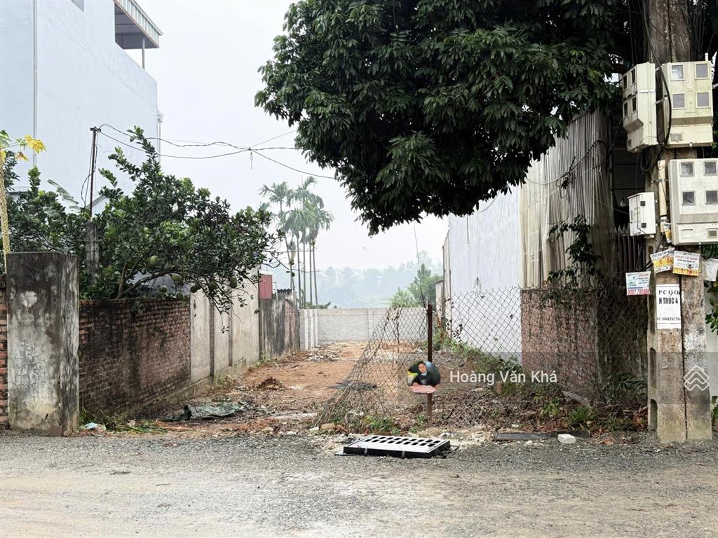 Bán đất mặt trục chính kinh doanh tốt trục asphalt liên thôn toàn bộ là đất ở tại hoà lạc