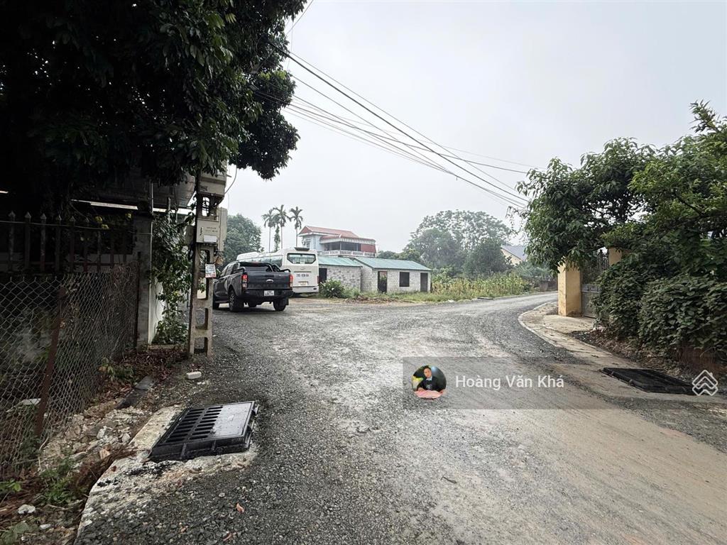 Bán đất mặt trục chính kinh doanh tốt trục asphalt liên thôn toàn bộ là đất ở tại hoà lạc