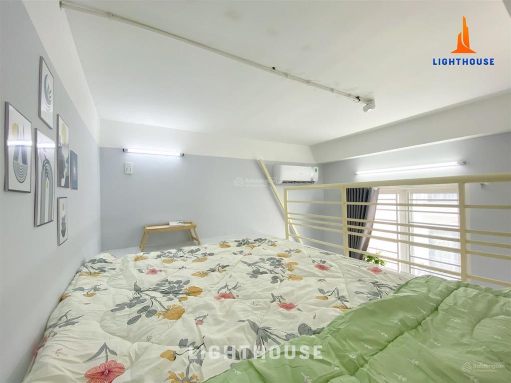 Phòng có gác có nội thất chính chủ ngay đh văn lang