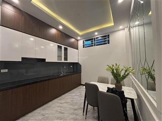 Nhà phố trần quốc vượng  quận cầu giấy  60m ra phố  2 mặt ngõ thoáng  cổng trời