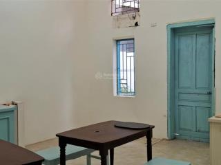 Cho thuê tầng 2 làm văn phòng  ngõ 239 quan nhân