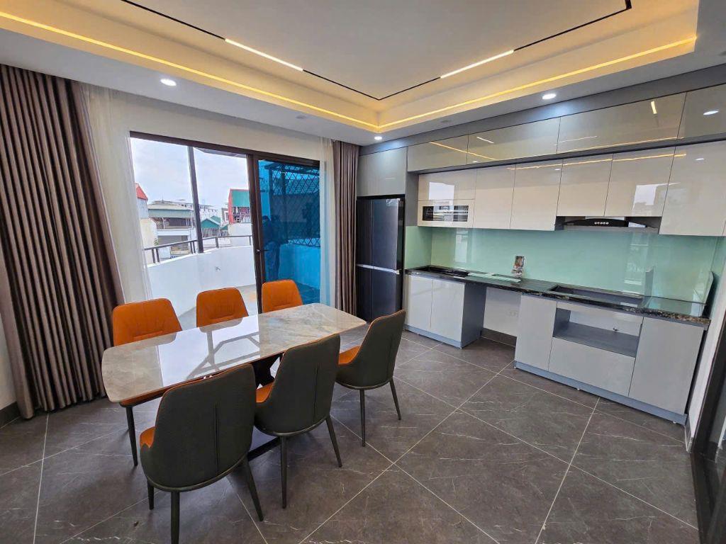 SIÊU PHẨM NHÀ PHỐ NGUYỄN VĂN CỪ LONG BIÊN - 2 MẶT THOÁNG – 7 TẦNG THANG MÁY Ô TÔ VÀO NHÀ - GIÁ CHỈ 13,55 TỶ TL!