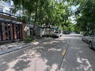 Bán nhanh nhà liền kề dương nội xây thô