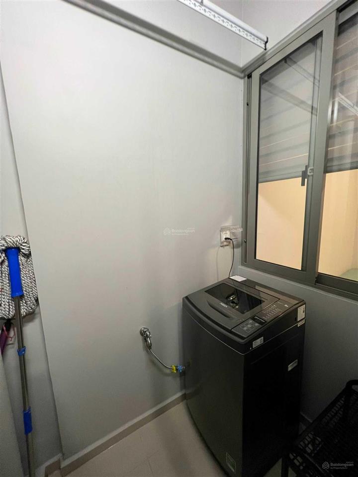 Thuê gấp 2pn 60m2 giá 7.5tr/tháng 2pn 60m2, 2 máy lạnh, tủ lạnh, máy giặt, giường tủ