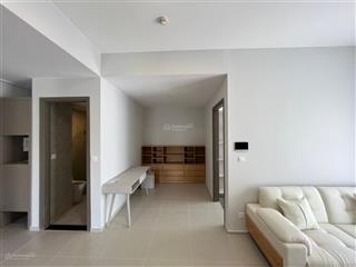 Cho thuê giá 9tr/th, căn góc 2n + 2vs 69m2 sẵn máy lạnh + máy giặt, giường tủ, chung cư westgate