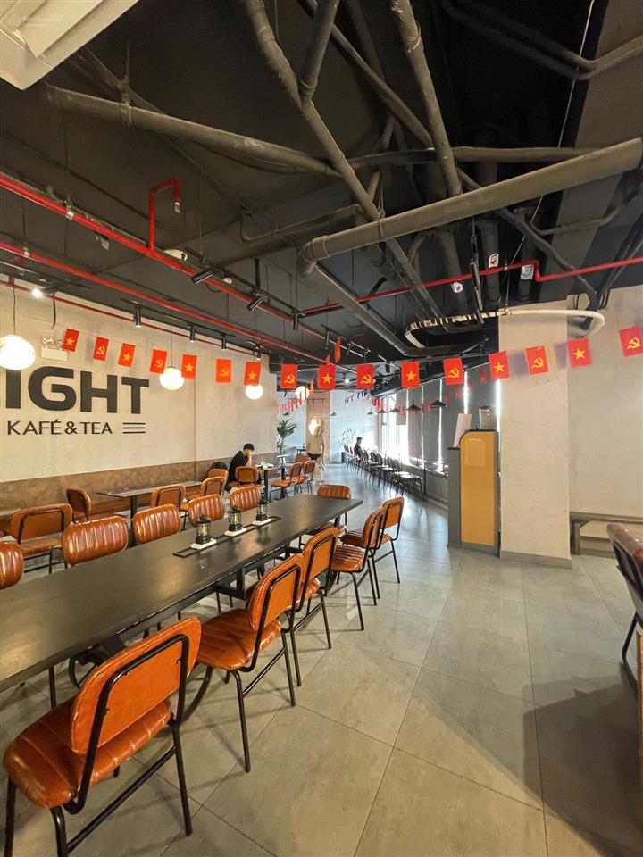 Bán gấp shophouse đẹp westgate, giá 15 tỷ, sổ sẵn, đang kinh doanh hđ 5 năm