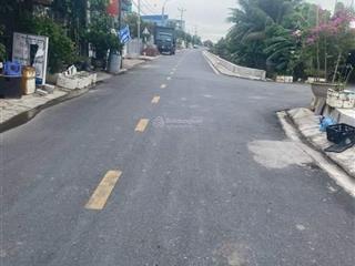 Lô đất cẩm la, thanh sơn mặt bằng kinh doanh chỉ 2ty100