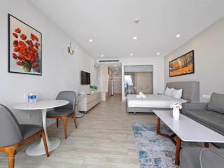 Cc gửi bán gấp căn studio tháp bắc gold coast tầng cao view trực biển nội thất đẹp giá chỉ 4,4 tỷ