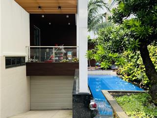 Bán biệt thự như hình kbt thạnh xuân, giáp gò vấp. dt đất 500m2, hầm 3tấm, đường 13m, giá 45tỷ