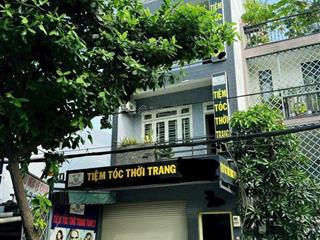 Bán nhà mặt tiền ngay chợ phạm văn bạch, gò vấp. dt 5x18m, ít lg, 4 tầng như hình, giá 12.5tỷ