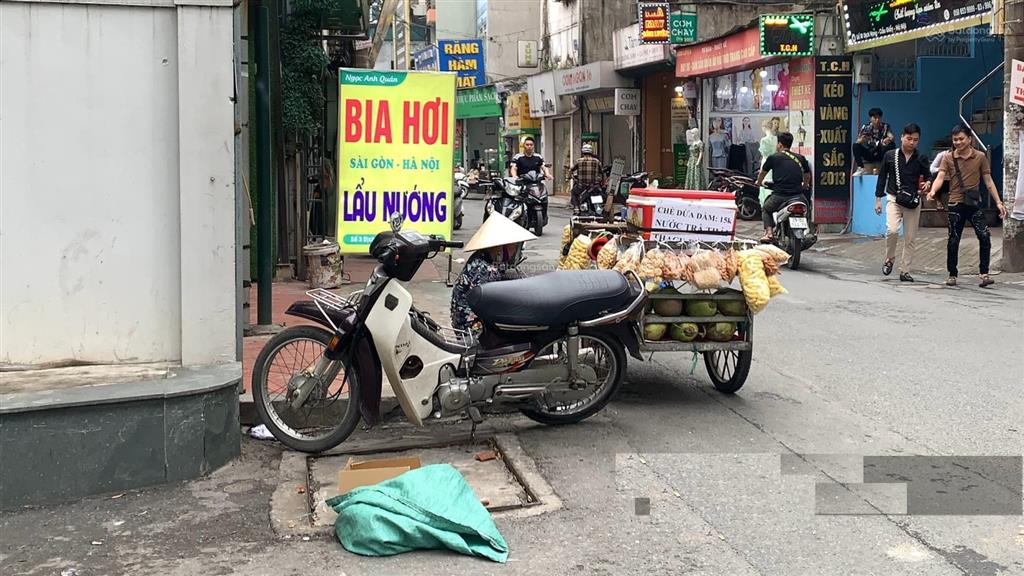 Bán đất sổ đỏ + gpxd 28 phố dịch vọng 110m² đất vuông 10x11m, giá 23.5 tỷ.