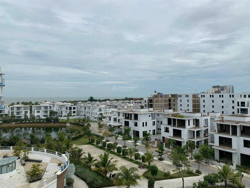 Cần bán gấp căn liền kề đã xây thô, siêu đẹp dự án flc sầm sơn giá 3,6 tỷ