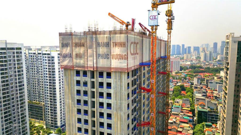 Chính chủ bán căn 2 ngủ giá ngoại giao còn lại 72 m2 viha complex nguyễn tuân.  0988 160 ***