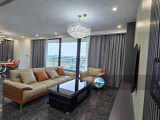 Cho thuê căn hộ 3 ngủ 161m2 full đồ rẻ nhất tại sunshine golden river  em long 0869 971 ***