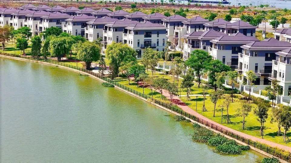 Duy nhất biệt thự đơn lập view sông lớn giá chỉ 30.5 tỷ, dt 378m2