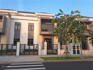 Bán nhà phố aqua city, 8,34tỷ, 160m2, 3pn, 4wc, view đẹp, long hưng, biên hòa, đồng nai