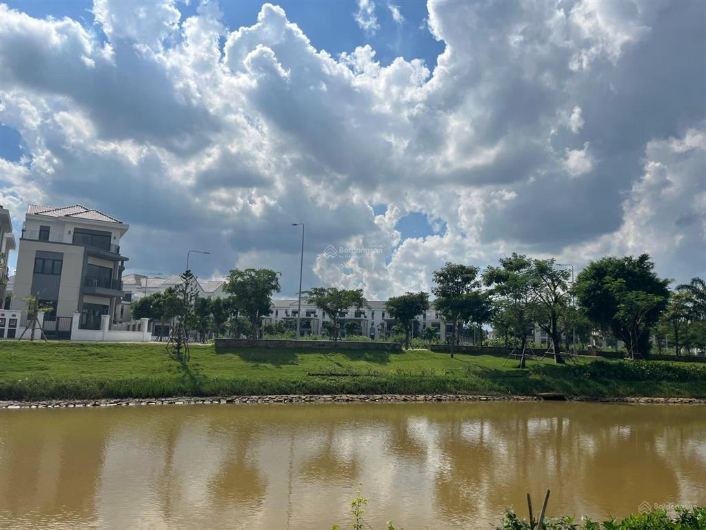 Btsl 200m2 view công viên giá 11.8 tỷ tt hơn 5 tỷ cam kết về giá và rổ hàng luôn cập nhật mới