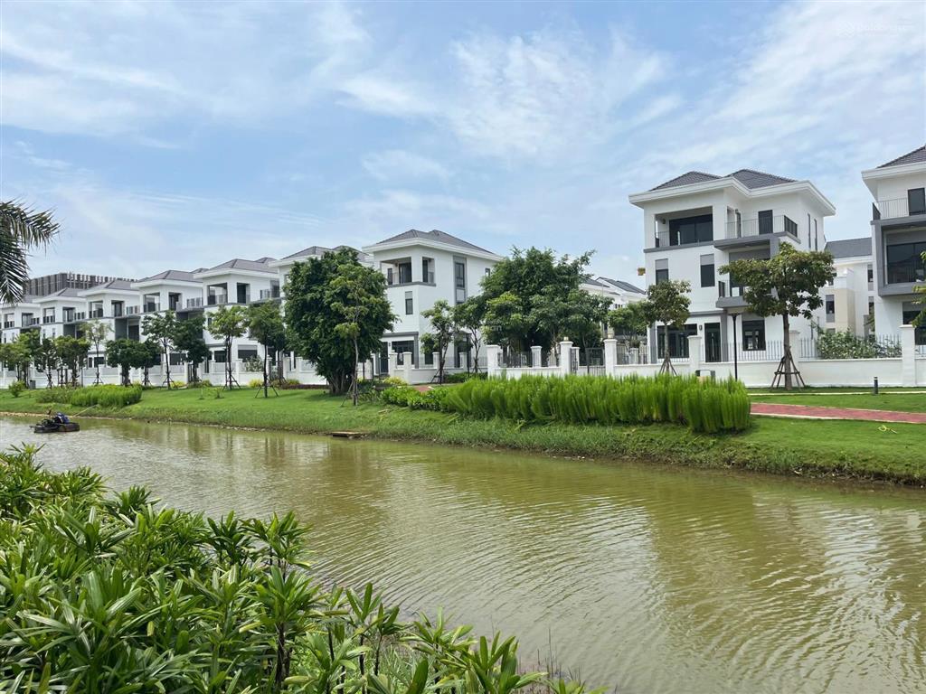 Btsl 200m2 view công viên giá 11.8 tỷ tt hơn 5 tỷ cam kết về giá và rổ hàng luôn cập nhật mới