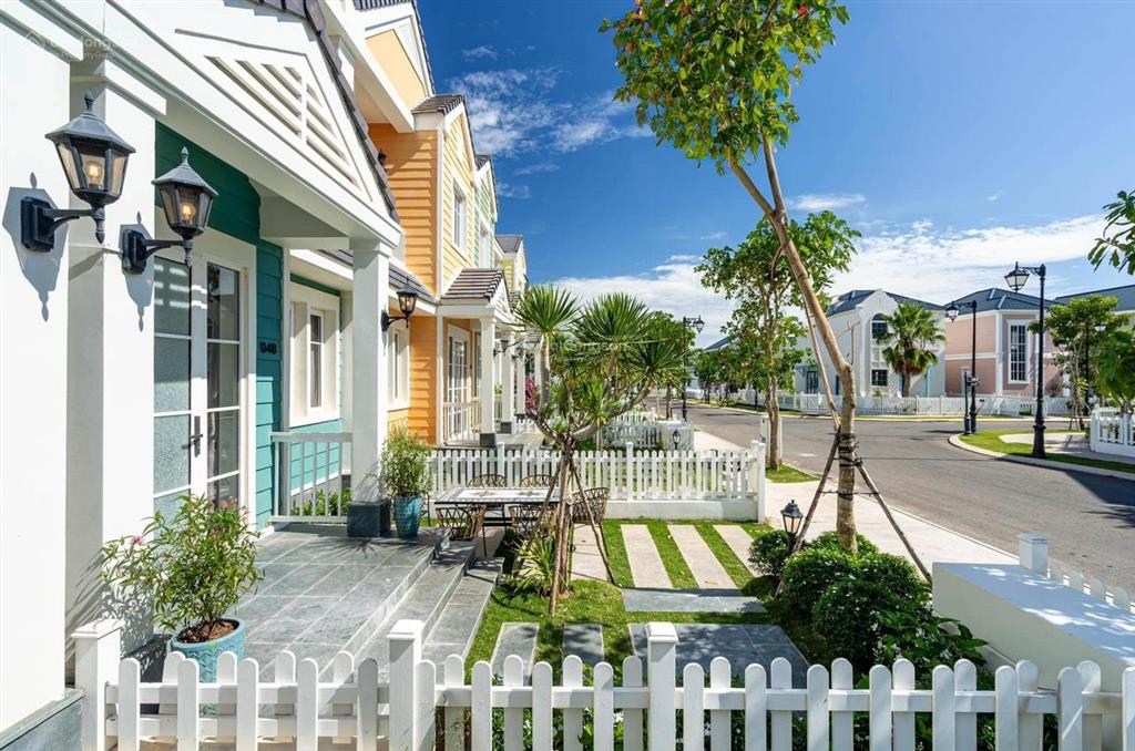 Cắt lỗ sâu căn btsl 7.5x25m golf. nhà sẵn giá bán 5 tỷ bao chi phí sang tên  0931 832 ***
