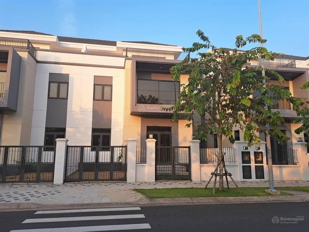 Duy nhất căn nhà phố elite 1, 8x20m cạnh sông lớn giá bán 9 tỷ  0931 832 *** em hùng