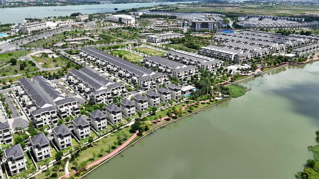 Bán căn btdl 15x25m view sông đẹp dự án nhà sẵn công chứng sang tên ngay, giá 31,2 tỷ