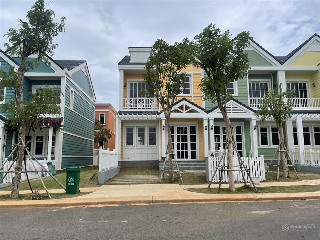 Cắt lỗ gấp nhà phố góc gần biển dự án novaworld phan thiết giá 3.6 tỷ bao thuế phí  0966 765 ***