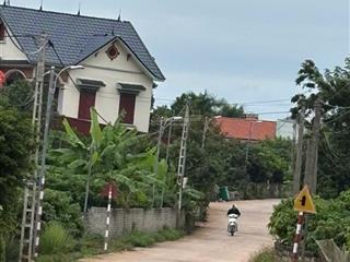 600tr, nhỉnh dt 230m2 mt 5,5m, đường ô tô tránh,  e để sở hữu ngay gần hồ du lịch