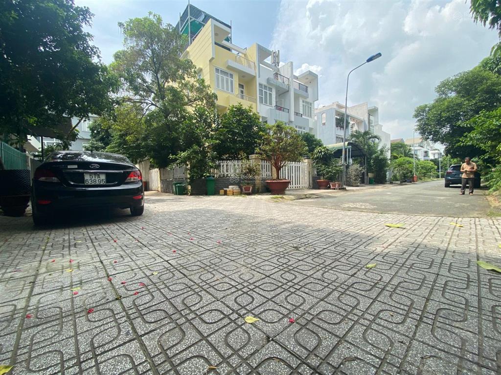 Chính chủ kẹt tiền bán gấp nhà kdc gia hòa, giảm ngay 5,5 tỷ