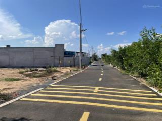 Bán đất đường nhựa tim vàng sát đường nguyễn huệ đi về trung tâm tt đất đỏ chỉ 1km giá chỉ 890tr