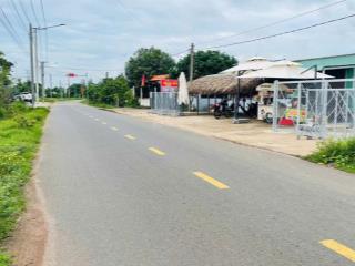 Bán đất đường phạm hùng  tt đất đỏ,brvt , vị trí đẹp dân cư đông phù hợp đầu tư kinh doanh xây trọ