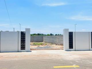 Cần bán 2 lô đất đường cách mạng tháng 8 ngay ql55 tt đất đỏ.brvt đã xây cổng rào như hình siêu đẹp