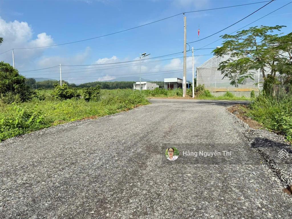 Bán lô đất vườn 1.124m2  20m mặt tiền có thổ cư ven biển  phước hải ,brvt ,xây công rào kiên cố