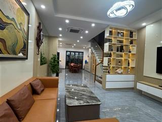 Bán nhà vị trí vàng ngay hồ bơi trung tâm lô hiếm gói 8 mỹ gia cách biển nha trang 7 phút
