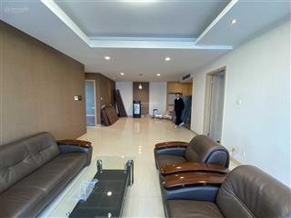 Chủ nhà gửi bán căn hộ thăng long no 1 139m2 4 ngủ, 3 wc có ban công hướng đn bao phí sang tên