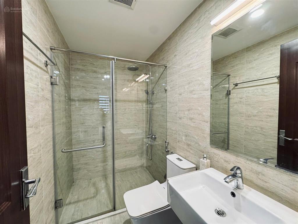Chủ nhà thiện chí cần bán căn hộ vinhomes metropolis 110m2 3 ngủ 2wc căn góc view hồ hướng mát