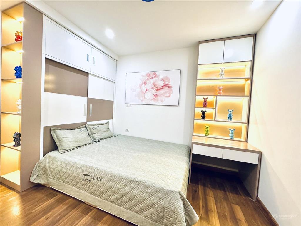 Chính chủ gửi bán căn hộ hà thành plaza 114m2 căn góc view hồ 3 ngủ 2wc, full đồ mới 100% bao sổ