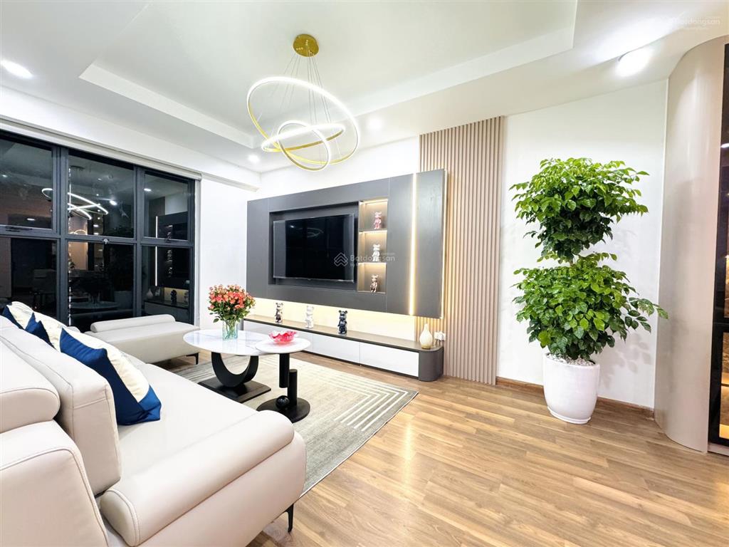 Chính chủ gửi bán căn hộ hà thành plaza 114m2 căn góc view hồ 3 ngủ 2wc, full đồ mới 100% bao sổ