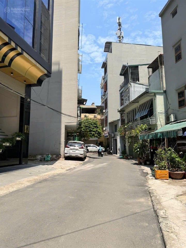 Bán lô đất mặt ngõ rộng 6m, lê trọng tấn, thanh xuân, giá 239tr/m2, mt 9.2m, chia 5 lô xây cực đẹp.
