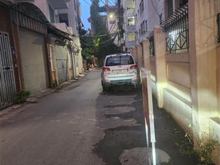 Bán đất phân lô phố lạc long quân cách ô tô tránh 5m, ngõ thông, dt 98m2, mt 10m, xây appament đẹp