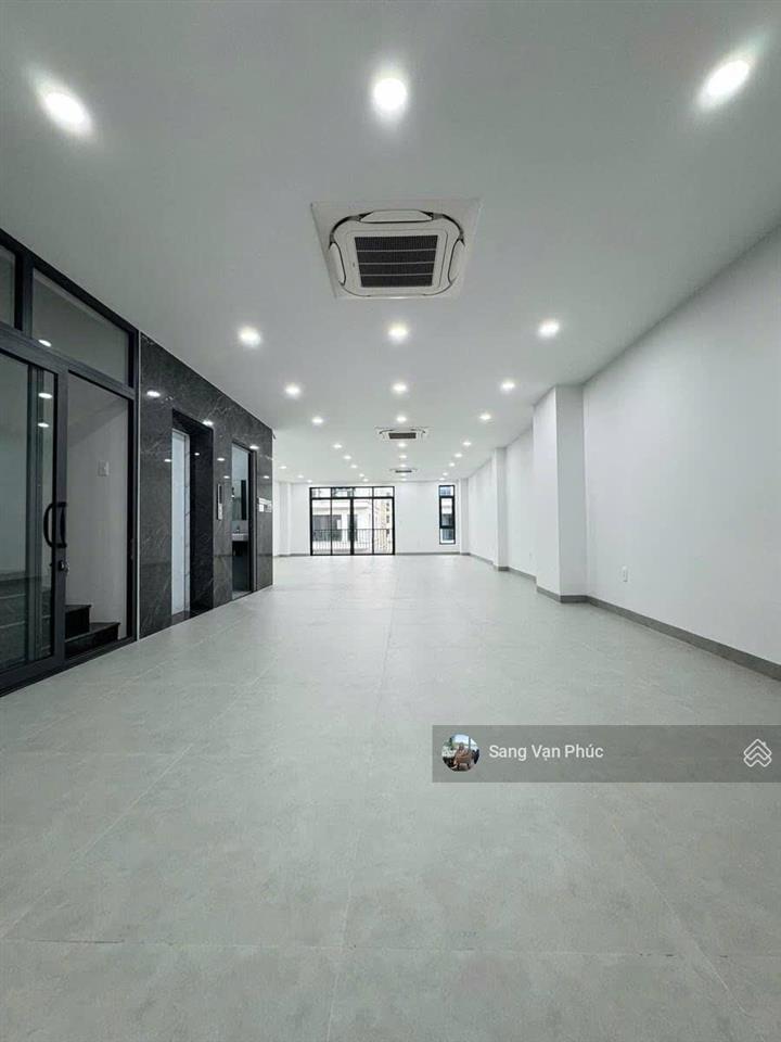 Văn phòng 7x17m ( 100m2) vạn phúc. sàn trống, thời gian tự do, máy lạnh, thang máy, hầm xe chỉ 14tr