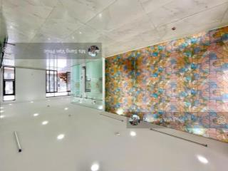 Văn phòng 7x15m (70m2) vạn phúc. sàn trống, sân thượng 30m2, thang máy, hầm xe. giá chỉ 12 tr