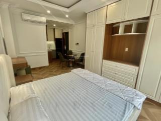 Căn hộ studio 35m2  ban công ở vạn phúc. full nội thất xin xò, siêu đẹp, thang máy. giá 7.5tr/th