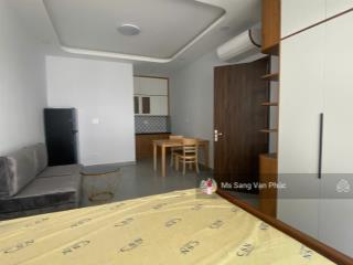 Căn hộ studio 35m2 cửa sổ  phố đi bộ  ở vạn phúc. nhà nội thất mới 100%, thang máy. giá 7.5tr