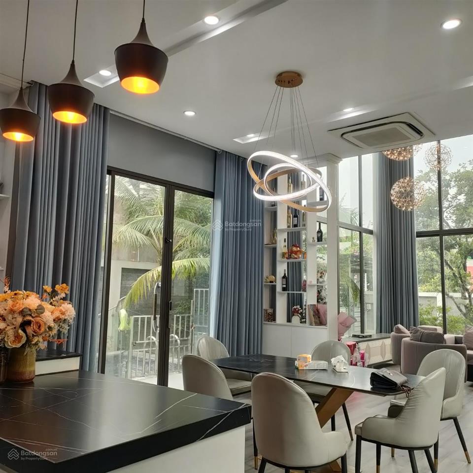 Đông tảo! bán 700m2 khu nhà vườn nghỉ dưỡng sẵn nhà ngày đường vành đai 4 đường ô tô, 0931 841 ***